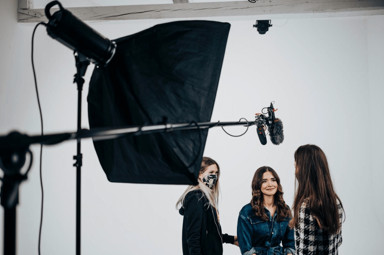 Video content marketing con Quadralite VideoLED 1000 — 1