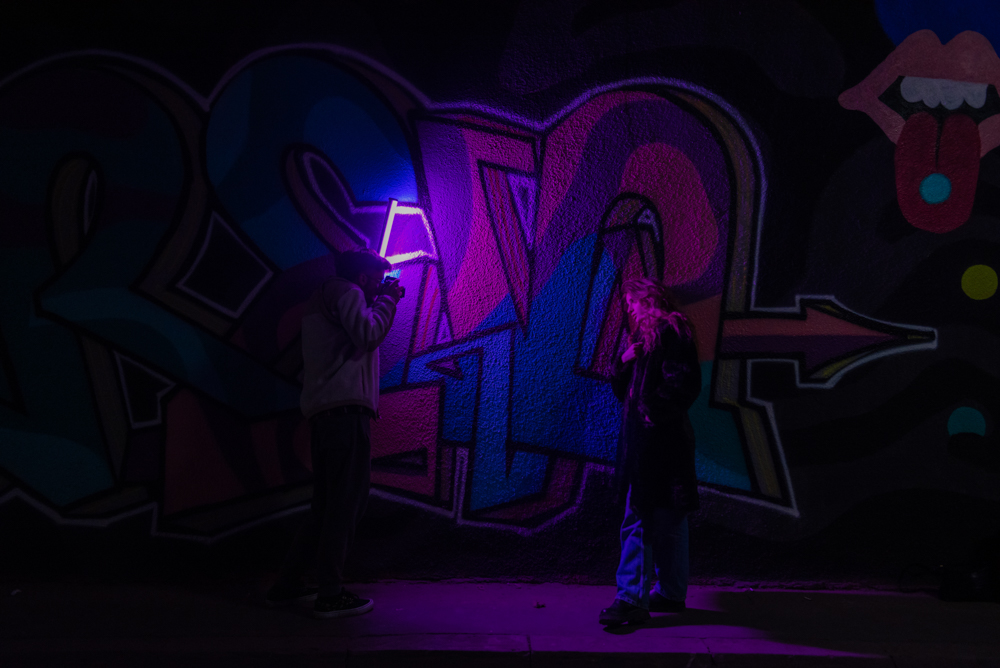 How to take portrait photos at night? — 17